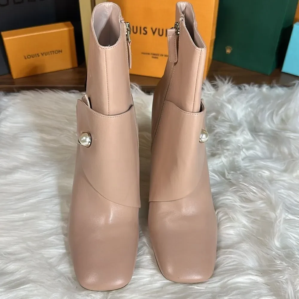 Brand new Nine West booties